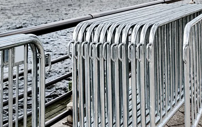 10 ft steel fence post