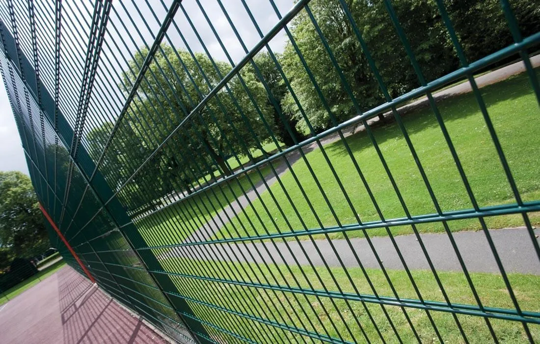 heavy gauge welded wire fence